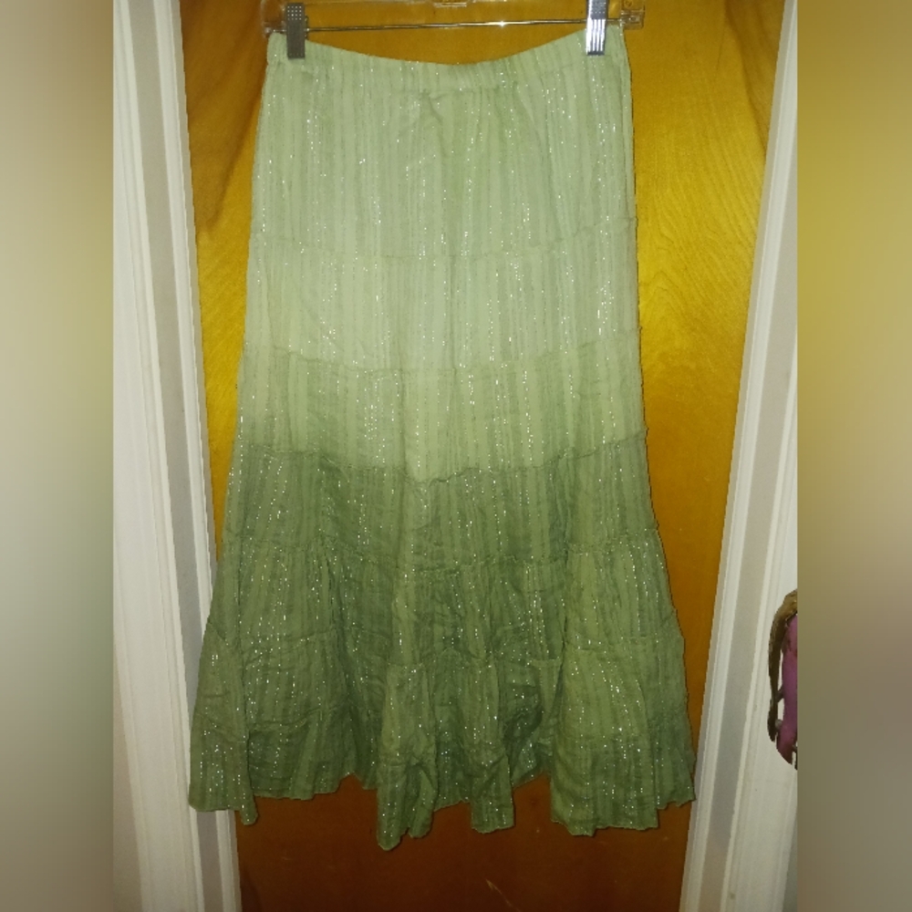 Beautiful ladies size 8 skirt